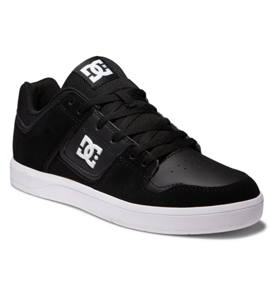Men's DC Shoes Cure Sneakers in Black - Skateboarding Shoes for Men